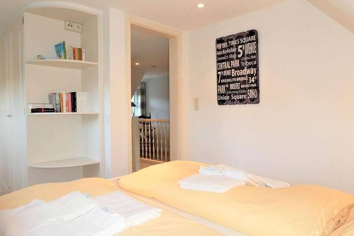 Ganze Wohnung, Lüttje Fischerhuus - Ferienhaus Lüttje Fischerhuus: 400 m zum Strand, Terrasse & in Nordfriesische Inseln (Schleswig-Holstein) (Schleswig-Holstein), Wyk auf Föhr