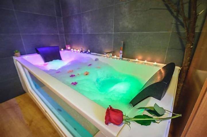 Cottage für 2 Personen, mit Whirlpool und Garten - 1
