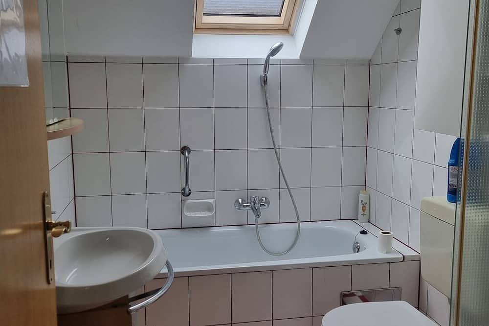 Ferienhaus am Stausee in Karawanken und Bachergebirge, Feistritz im Rosental