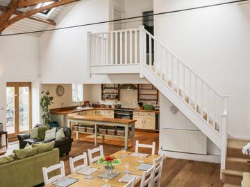 Log Cabin for 10 People in Alton Towers, Staffordshire, Photo 1