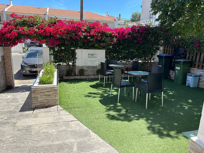 Maison d’hôte pour 2 personnes, avec terrasse ainsi que jardin et jacuzzi à Lisbonne - 2