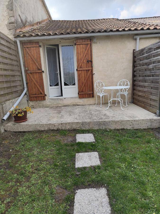 Gîte pour 2 personnes, avec terrasse à Anglade - 3
