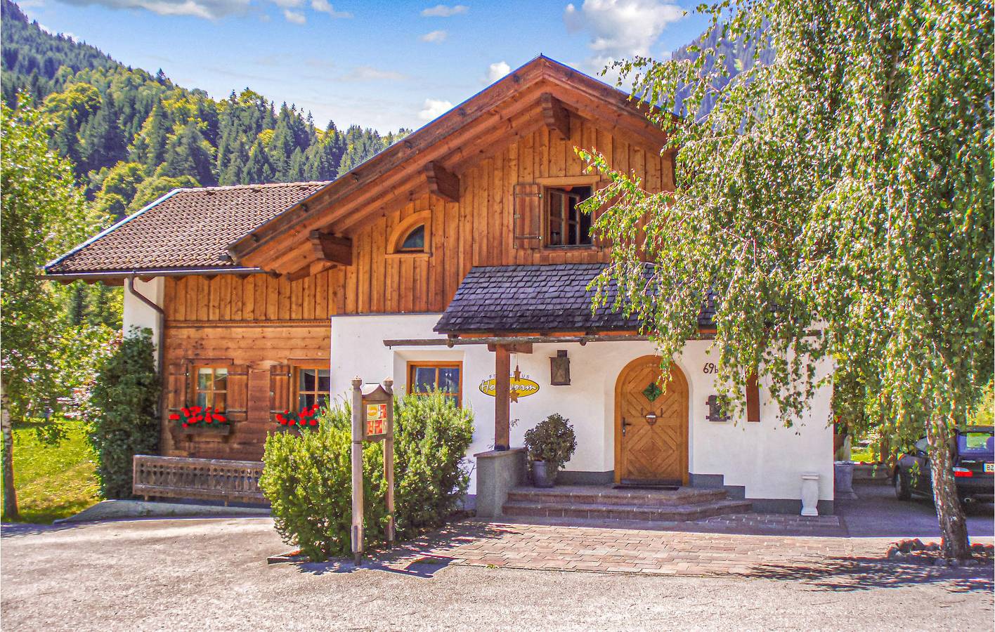 Bergblick-Apartment mit Sauna & Terrasse in Sankt Gallenkirch (Stadt), Sankt Gallenkirch