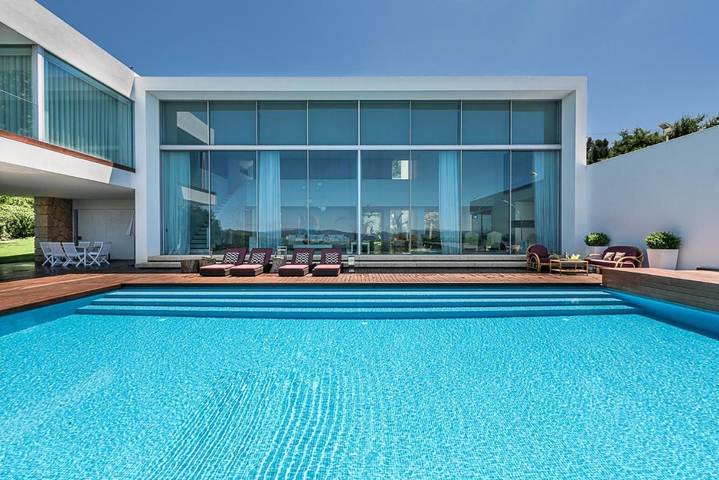 Casa rural para 10 personas, con Balcón y Terraza además de Jardín y Piscina en Guimarães