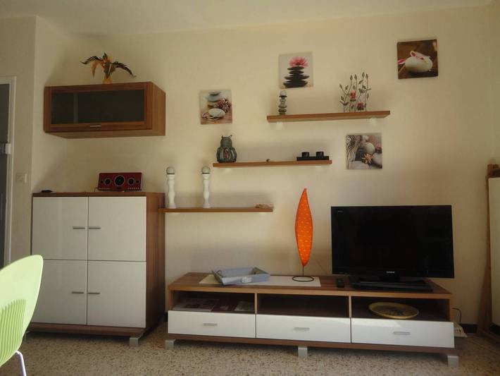 Ganze Wohnung, 2-Zimmer-Apartment mit 2 Terrassen, 300m vom Strand, private Parkplätze, Klimaanlage, 2 Sterne in Port-la-Nouvelle, Mittelmeerküste (Frankreich)