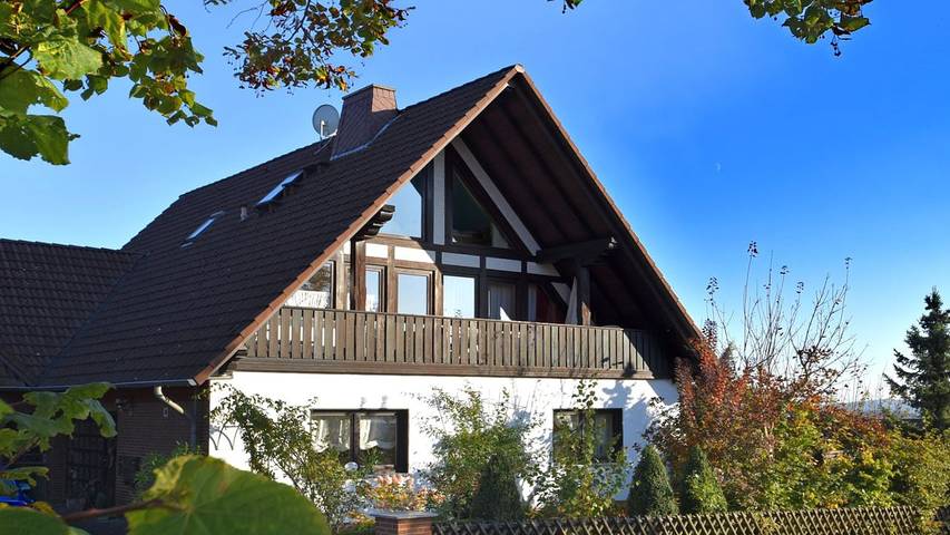 Ferienwohnung für 4 Personen, mit Terrasse und Pool sowie Garten in Bad Zwesten
