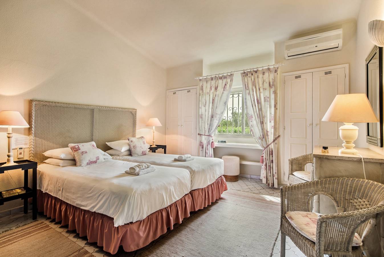 Villa 'Mng Elliott31' com piscina privada, Wi-Fi e ar condicionado in Vale do Lobo, Almancil