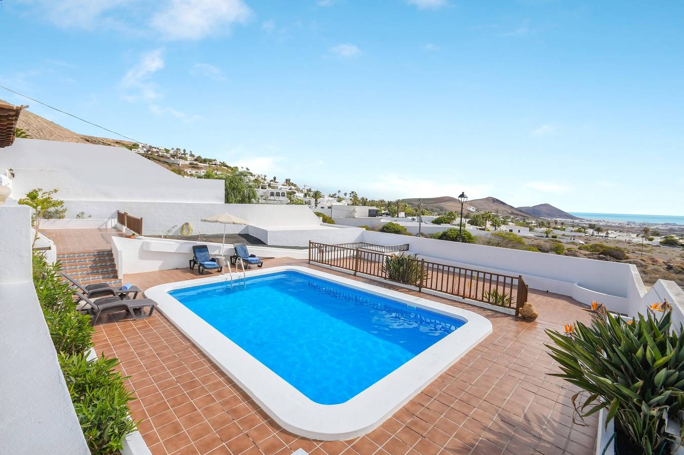 Splendida Villa Casa Concha con vista sulle montagne, vista mare, Wi-Fi, giardino in Nazaret, Teguise