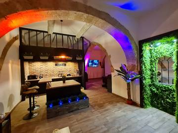 Gîte pour 2 personnes, avec jacuzzi à Salon-de-Provence