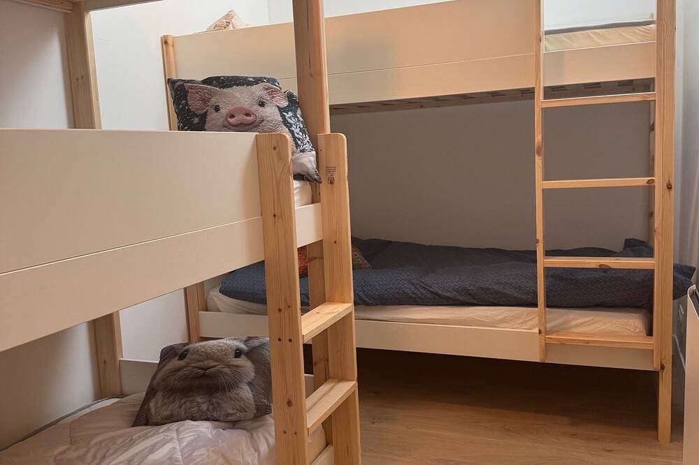 Fisherman's house in the heart of Saint Clément des Baleines in Saint-Clément-des-Baleines, La Rochelle region