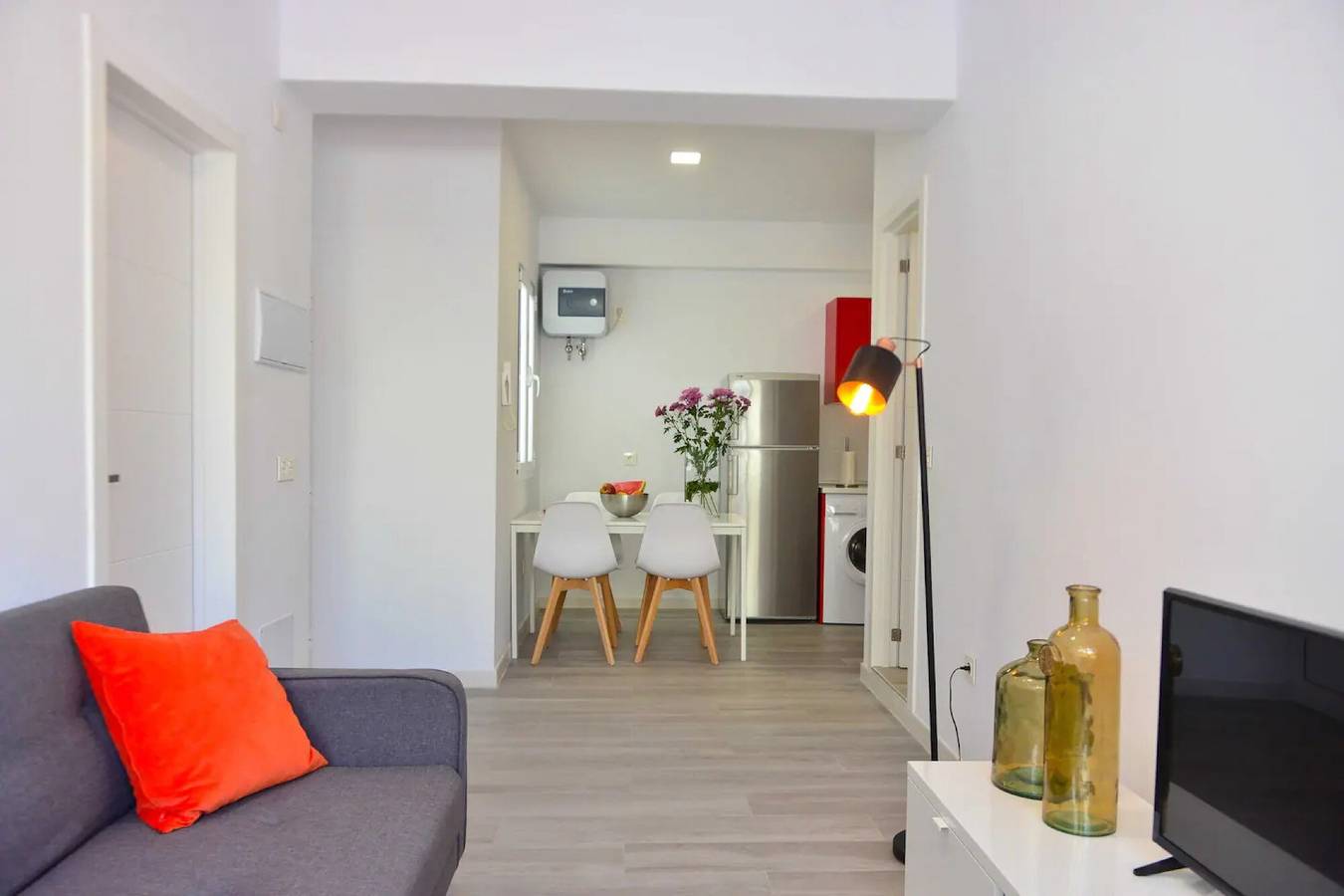 Apartamento inteiro, Casa de férias 'Apartamento Lena' perto da Praia com Wi-Fi in La Isleta, Las Palmas (Espanha)