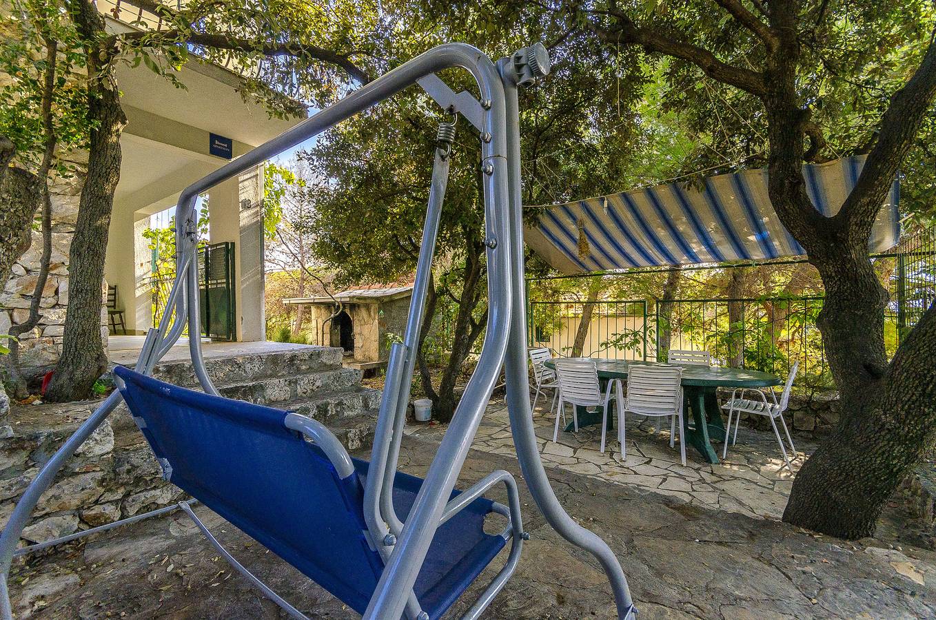 Apartamento inteiro, Apartments Quiet in Sevid, Condado de Split-Dalmácia
