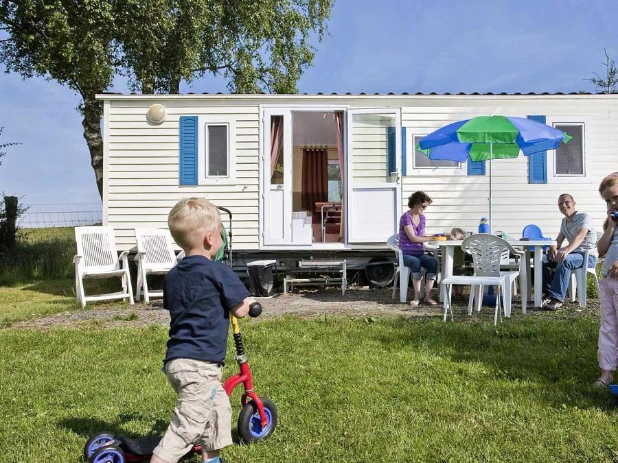 Arden Parks Petite Suisse - Stacaravan 5 personen - Mobil Home Fiji 3 Kamers 4/5 Personen (4 Volwassenen + 1 kind -12 jaar) in Dochamps, Manhay