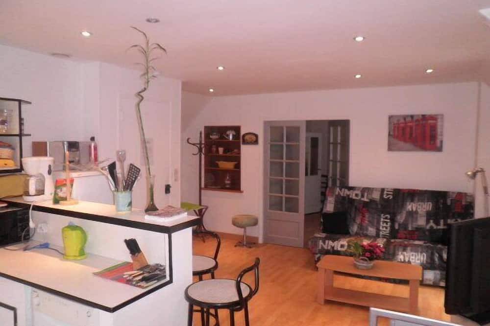Entire apartment, Pleasant cottage renovated quietly, near the landing beaches in Carentan les Marais, Saint-Lô region