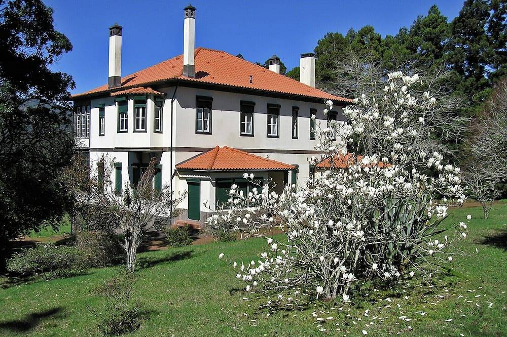 Casa vacanza a Santo António da Serra a partire da 382€ a notte