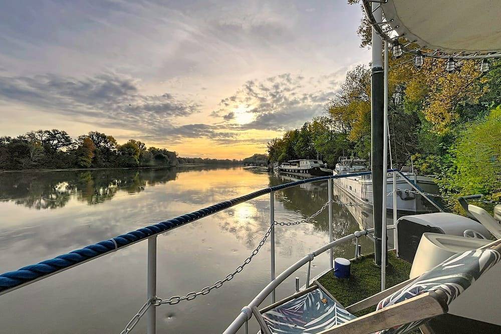 Péniche Le Makara – Logement insolite - Cabine 2 in Avignon, Vaucluse