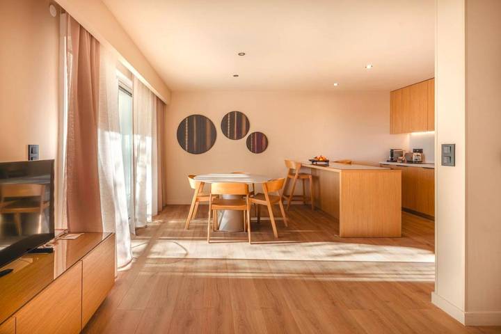 Location de vacances pour 4 personnes, avec Balcon et Terrasse ainsi que Piscine et Sauna à Baillargues - 2