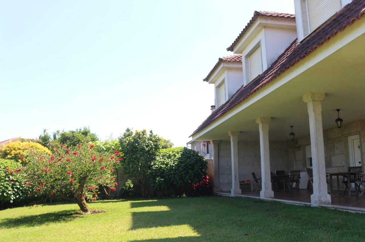 Chalet con piscina in Randufe, Tui