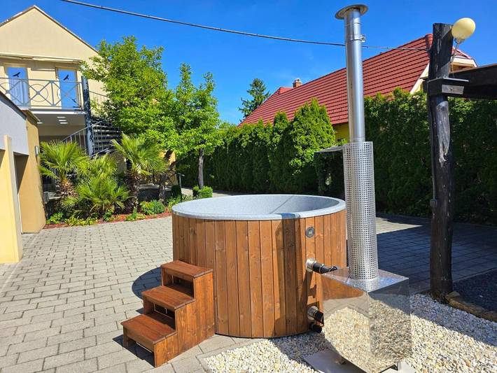 Ferienhaus für 8 Personen, mit Ausblick und Garten, mit Haustier in Keszthely