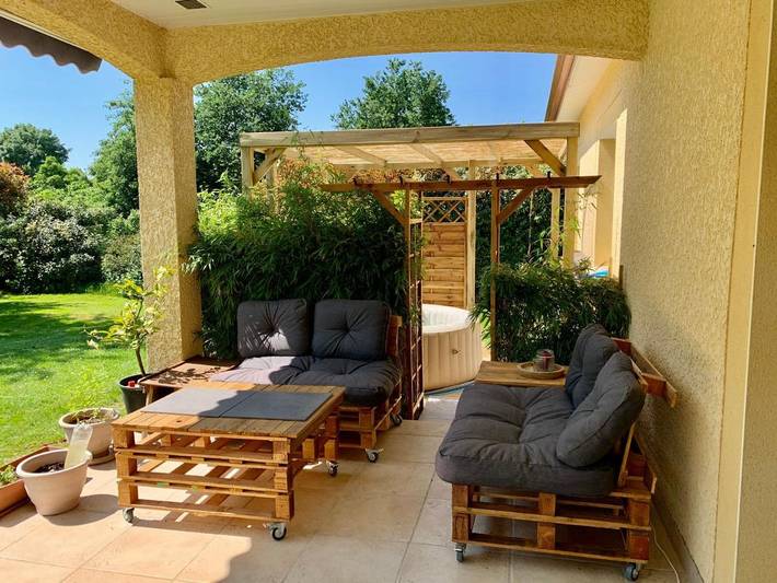 Location de vacances pour 6 personnes, avec jardin et jacuzzi à Dieupentale - 2