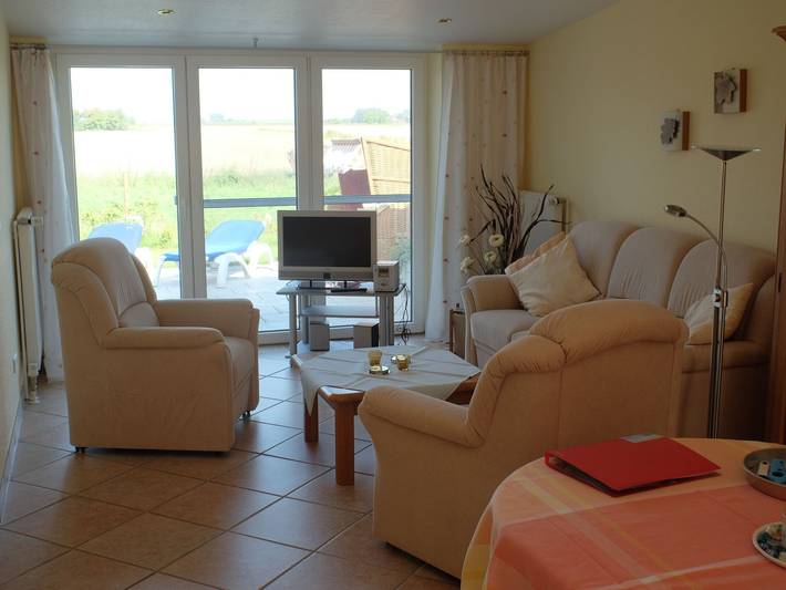 Ferienwohnung für 2 Personen, mit Terrasse und Garten in Pilsum