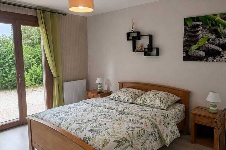 Maison familiale, chaleureuse, ouverte sur un jardin.Proche mer, forêt et marais in Olonne-sur-Mer, Les Sables-d'Olonne