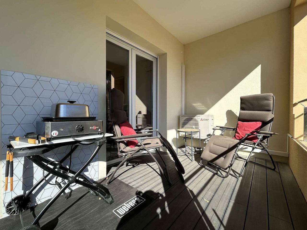 Entire apartment, Modern Apartment, Terrace, Close to Beach, A/C, Parking, Wifi, 3 Stars in La Côte Vermeille, Banyuls-sur-Mer