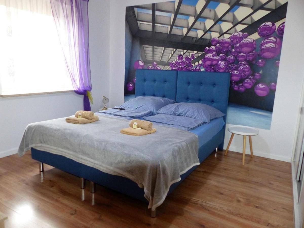 Cały apartament, Apartment with Shower in Bytom, Śląsk