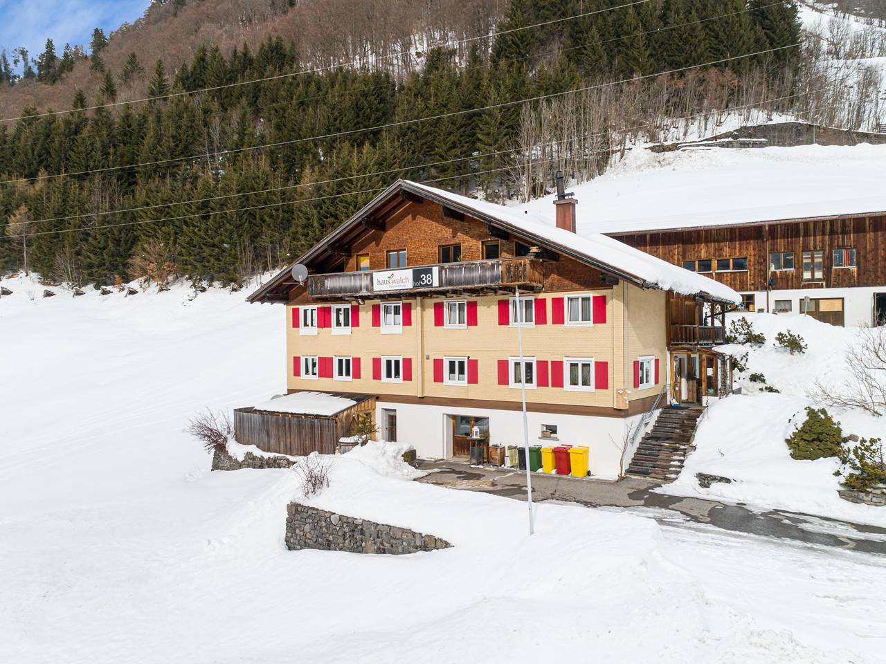Ganze Wohnung, Geräumige Wohnung mit Skiraum und Terrasse
in Klösterle am Arlberg, Arlberg