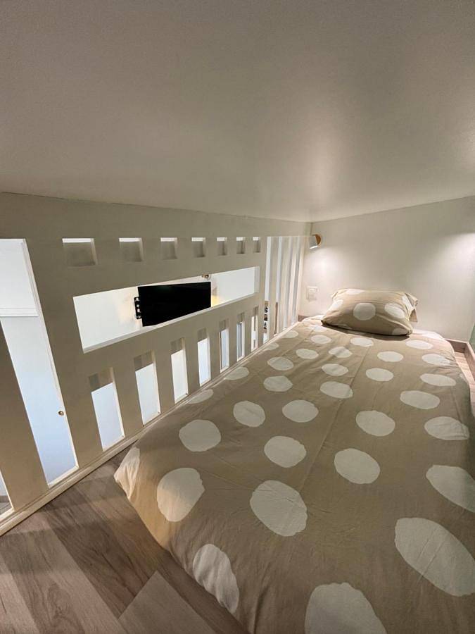 Gîte pour 3 personnes, avec Terrasse dans Aeroport Paris Beauvais - 2