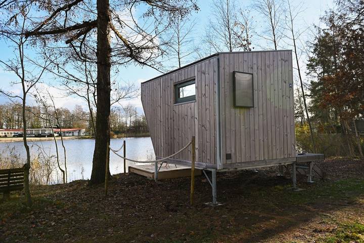 Ferienhaus für 2 Personen, mit Terrasse und Sauna sowie Ausblick und Seeblick in Schortens