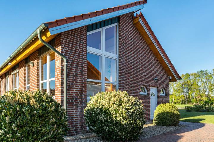 Ferienhaus für 6 Personen, mit Garten und Seeblick