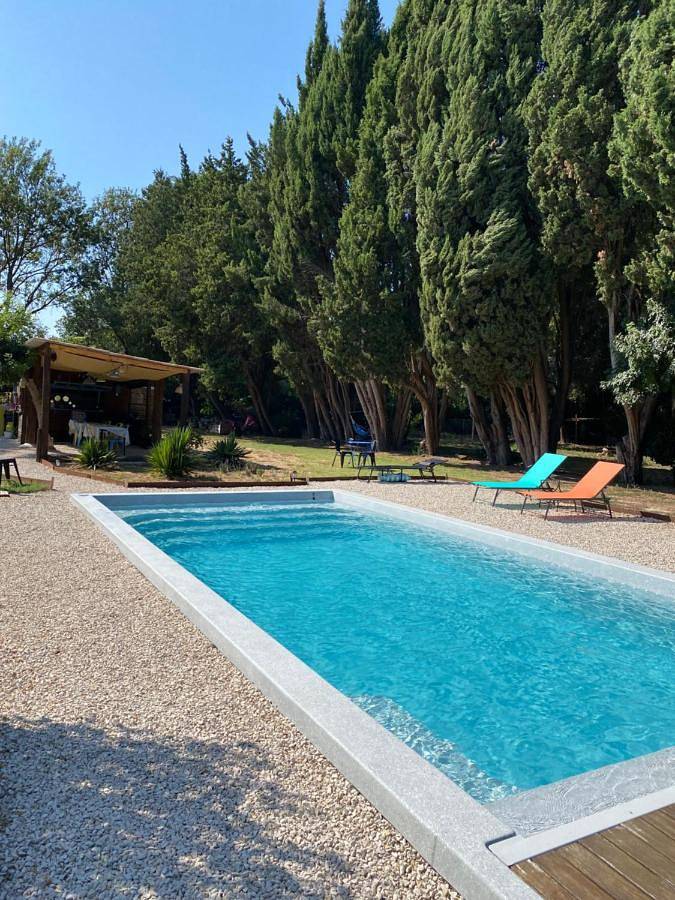 Gîte Les cyprès de l'ile in Avignon, Vaucluse