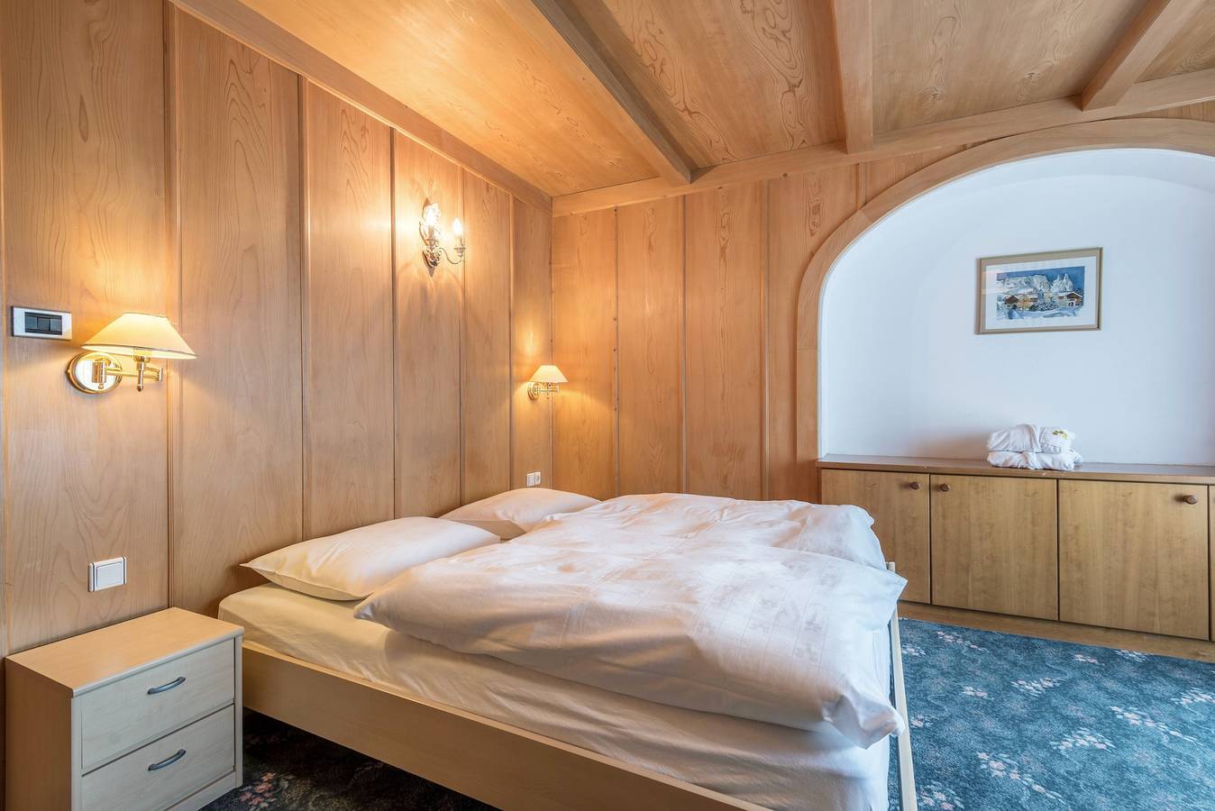Entire apartment, Apartment "Ferienparadies Sabina Spitzbühl" in the nature reserve directly on the Alpe di Siusi in Compatsch, Kastelruth