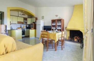 Gîte pour 2 personnes, avec vue et jardin à Tortolì