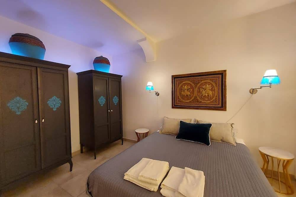 Ganze Wohnung, Landhaus in Dorf mit Pool in der Nähe von Castagneto Carducci und Bolgheri in Monteverdi Marittimo, Etruskische Küste