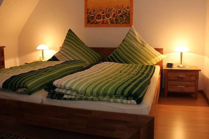 Ferienwohnung für 3 Personen, mit Balkon und Terrasse in Neunkirchen - 2