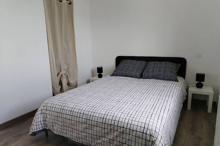 New house, spacious, bright, quiet neighborhood in agglo, fenced. Garage in Plouharnel, Côte des Mégalithes