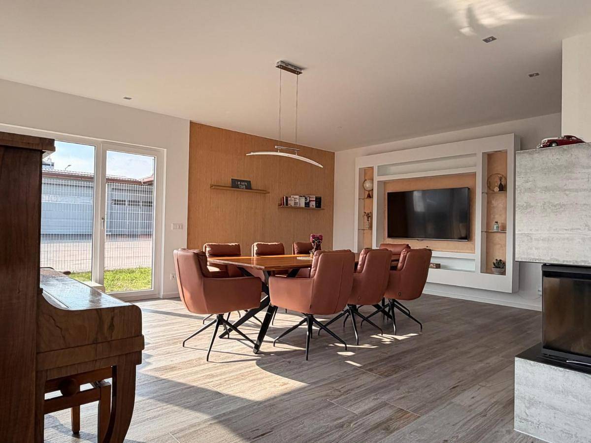 Luxus - 240m2-Sauna-Kamin-4 Schlafzimmer-2 Bäder in Igling, Romantische Straße