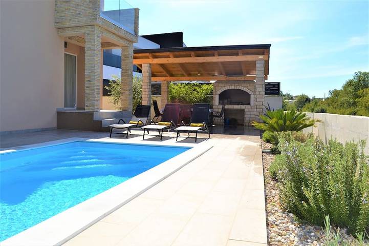 Ferienwohnung für 6 Personen, mit Pool und Balkon sowie Garten, mit Haustier - 1