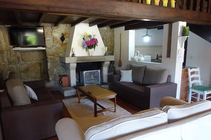 Location de vacances pour 8 personnes, avec jardin ainsi que balcon et piscine à Chaves - 3