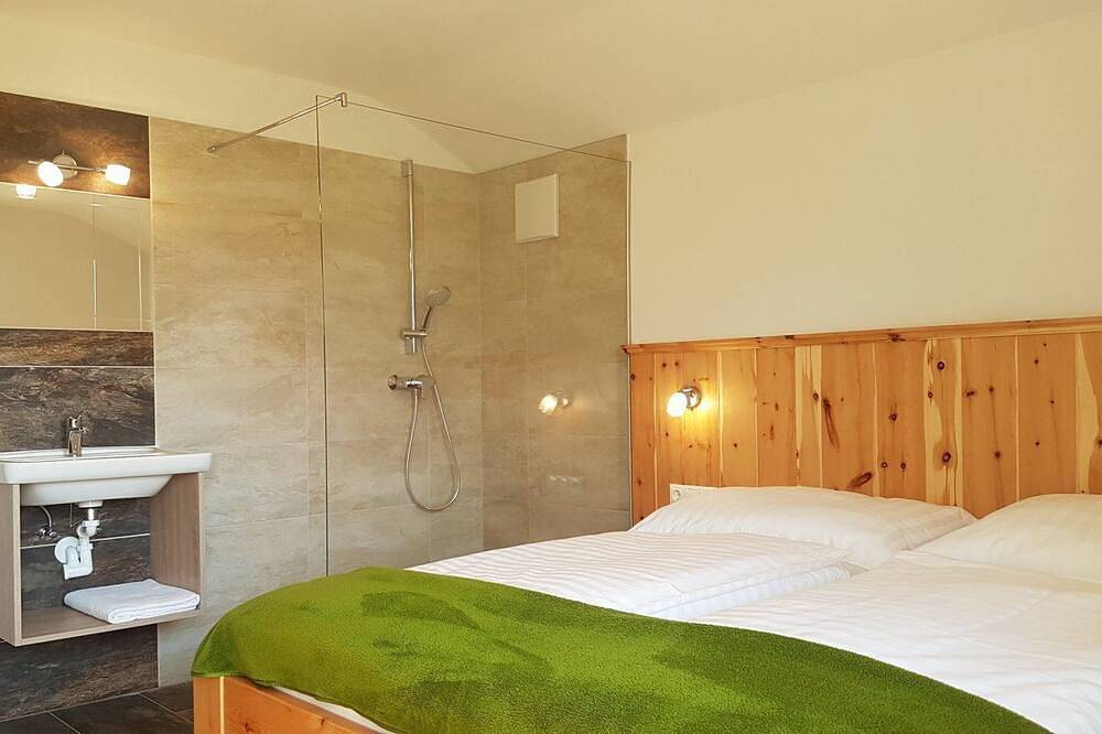 Ganze Wohnung, Ferienwohnung Grillbauer Erdgeschoß - Ferienhaus Grillbauer in Strobl, Bezirk Salzburg-Umgebung
