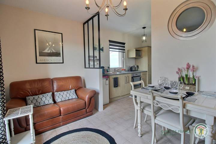 Gîte pour 2 personnes, avec jardin et terrasse dans Plage Trestignel - 3