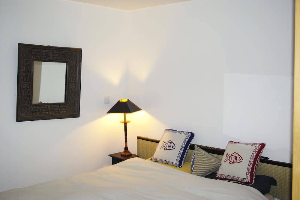 Entire apartment, Tastefully renovated apartment with all modern comforts in the Gorges du Verdon / Castellane in Castellane, Verdon Regional Natural Park