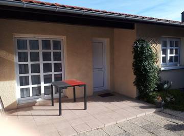 Gîte pour 2 personnes, avec terrasse et jardin à Dax