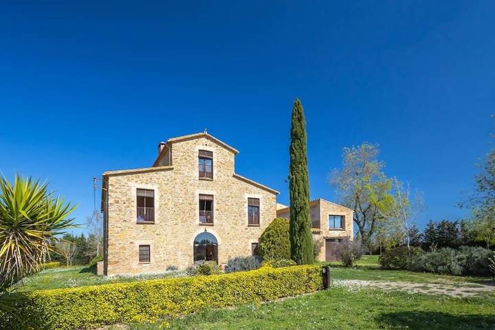 Maison de vacances pour 16 personnes, avec jardin ainsi que piscine et vue