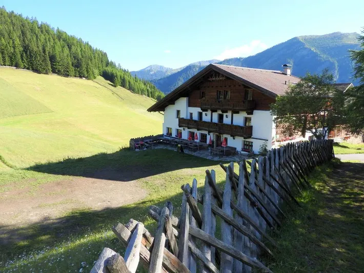 Gästehaus für 2 Personen, mit Terrasse und Ausblick sowie Garten - 1