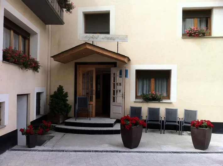 Hotel for 2 people, with view and terrace - 1