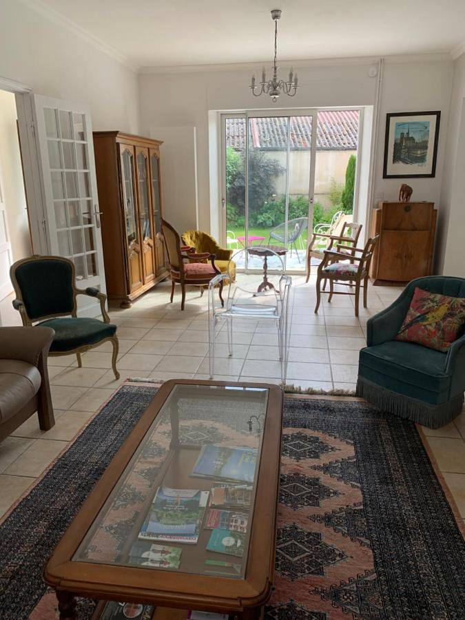 Location de vacances pour 8 personnes, avec jardin à Damery - 3