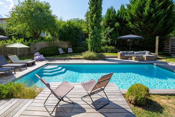 Chalet para 8 personas, con piscina además de jardín y terraza - 1